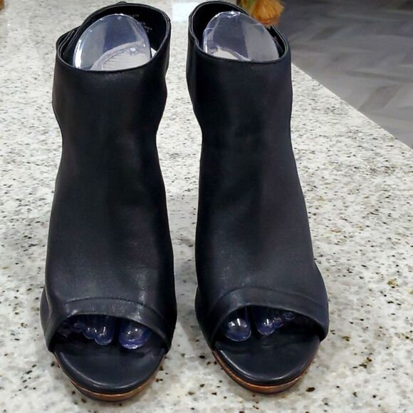 Steve Madden "Nikolett", leather Chunky heel, size 10, Nwot - Picture 2 of 9